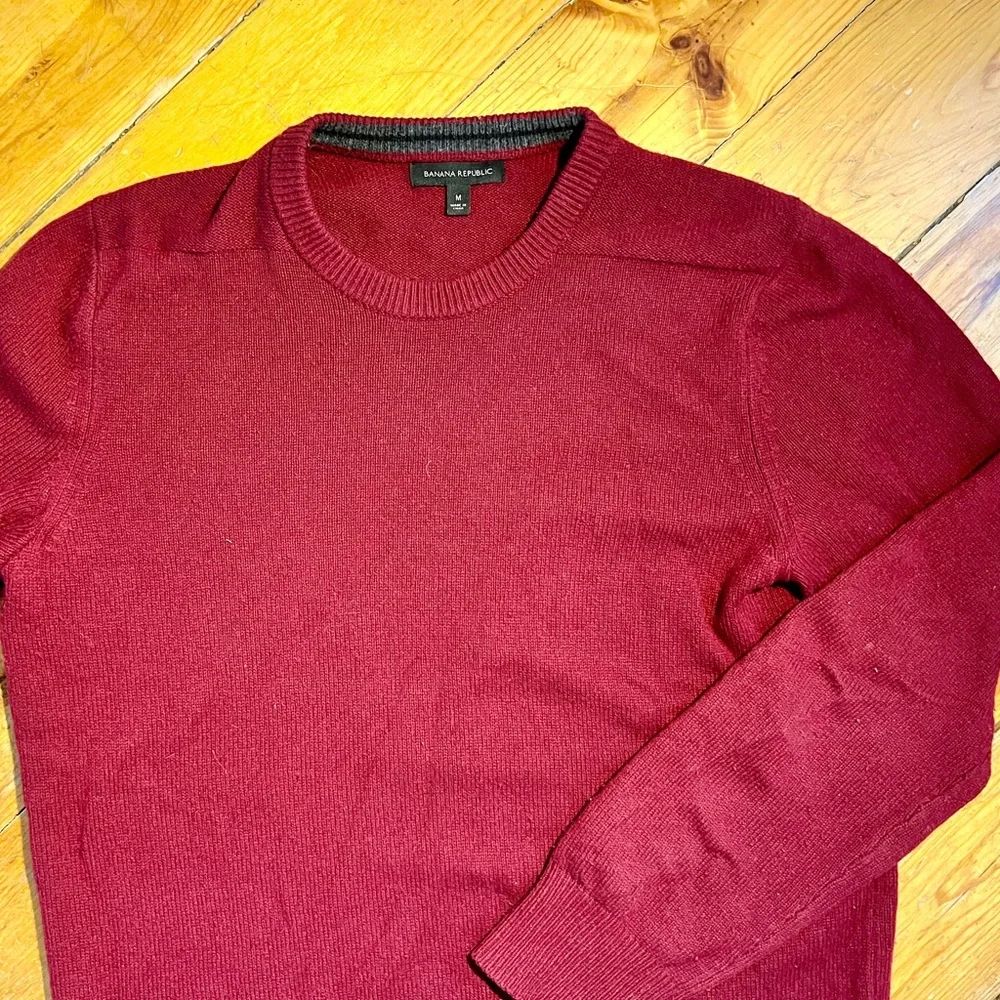 Banana Republic Extra Fine Merino Wool - Picture 2 of 4